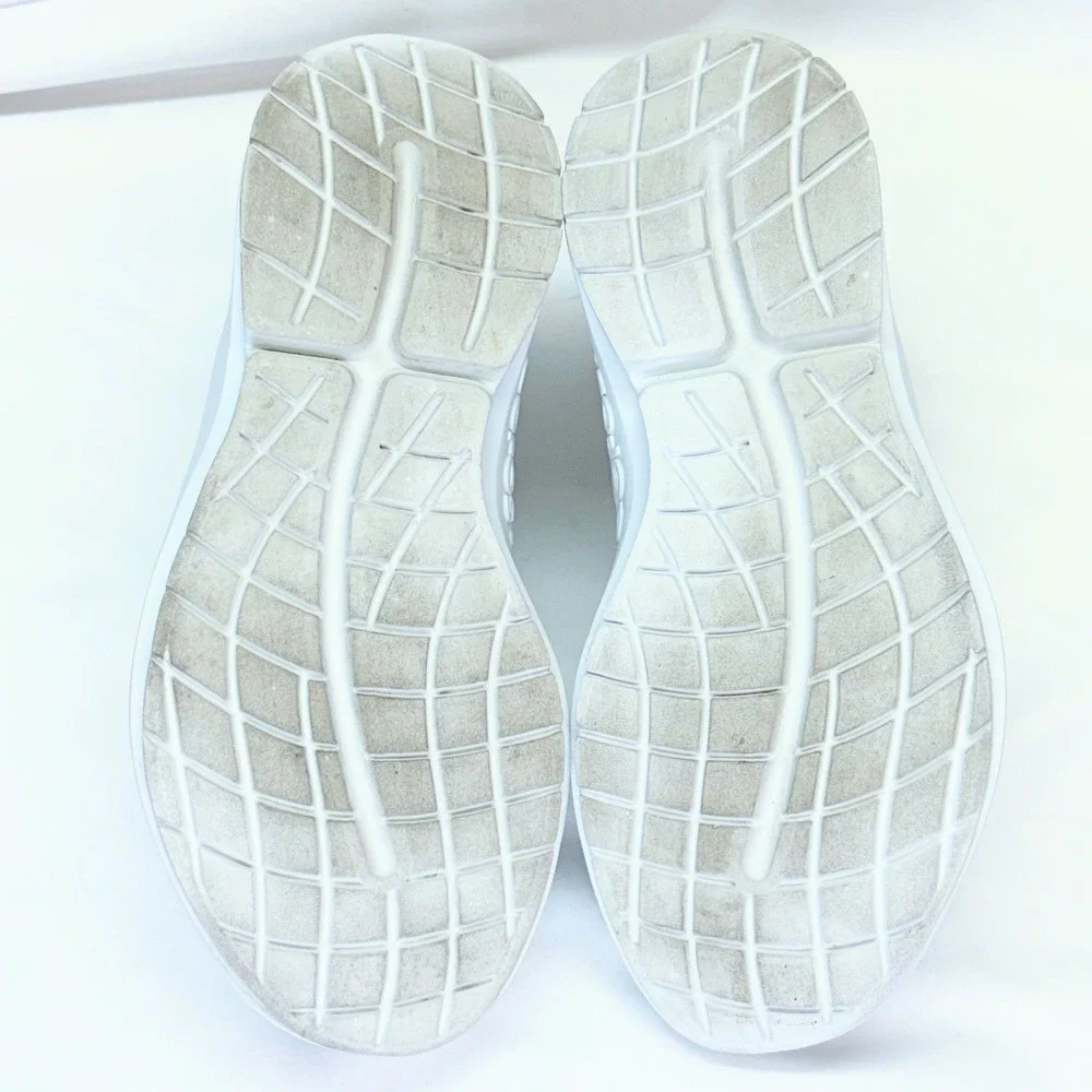 Oofos OOmg eeZee Low Slip-On Shoes Knit White On White Mens Size 7 EU 38
